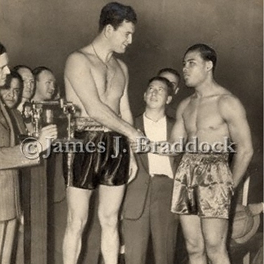 Comiskey Park Chicago June 21 1937, James J. Braddock - Joe Louis weigh-in.